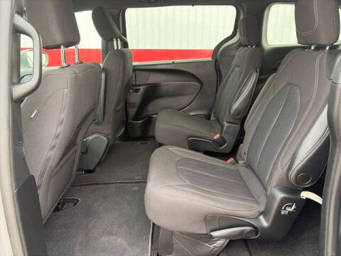 2022 Chrysler Pacifica Touring