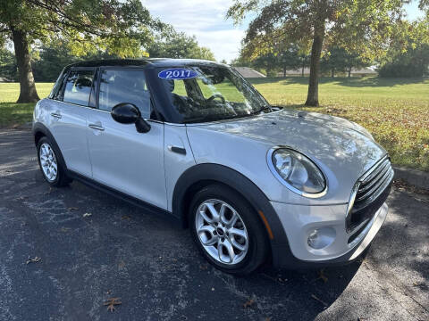 2017 MINI Hardtop 4 Door Cooper