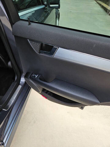 2011 Mercedes-Benz C-Class C 300 Luxury