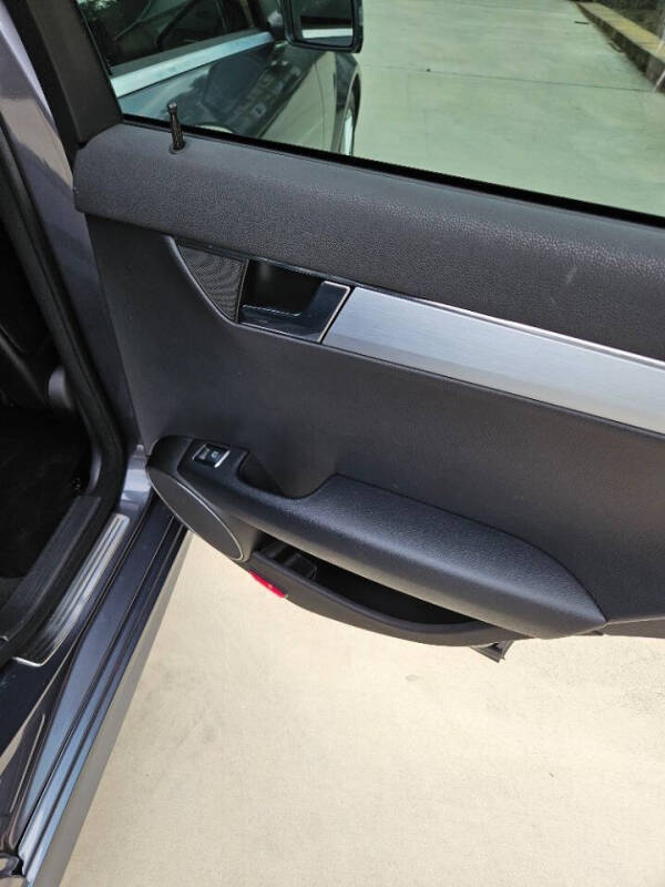 2011 Mercedes-Benz C-Class C 300 Luxury