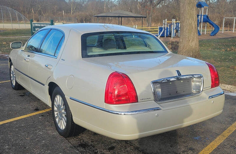 2004 Lincoln Town Car Ultimate