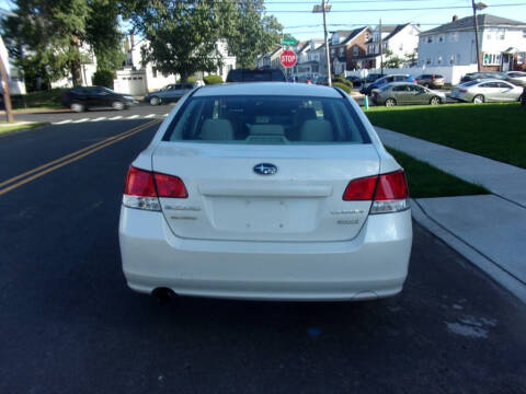 2013 Subaru Legacy 2.5i Premium