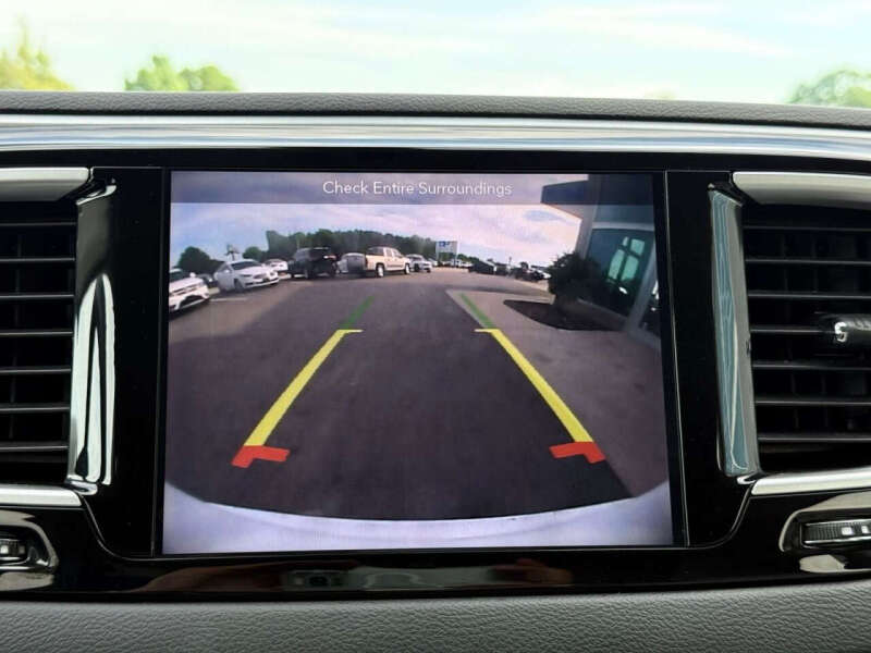 2018 Chrysler Pacifica Hybrid Touring Plus