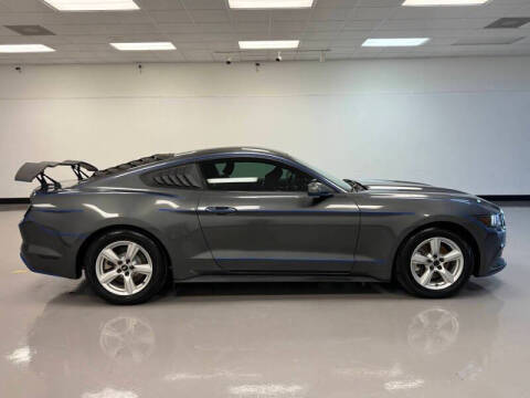 2017 Ford Mustang V6