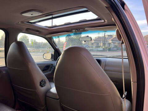 2001 Ford Escape XLT