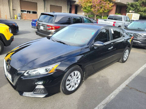 2019 Nissan Altima for sale at Los Primos Auto Plaza in Brentwood CA