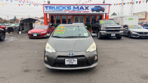 2013 Toyota Prius c Three