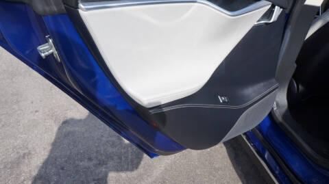 2016 Tesla Model S 90D