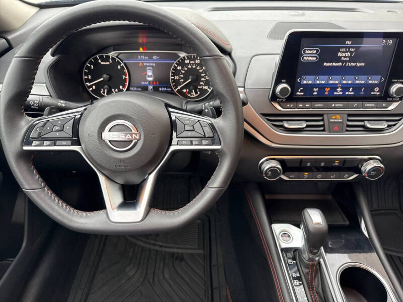 2024 Nissan Altima 2.5 SR