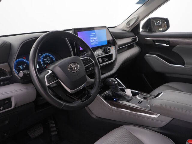 2023 Toyota Highlander Hybrid Limited