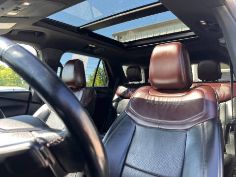 2020 Ford Explorer Platinum