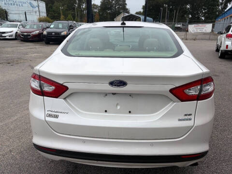 2015 Ford Fusion SE