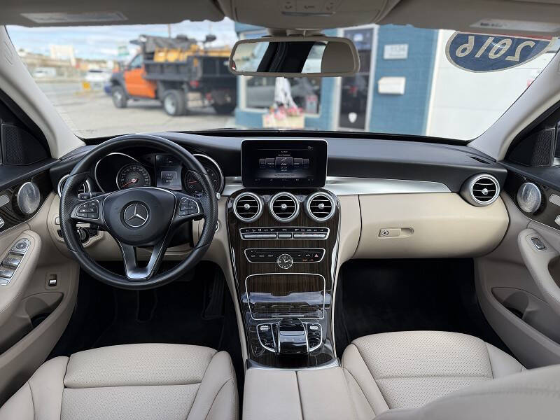 2016 Mercedes-Benz C-Class C 300 Luxury 4MATIC