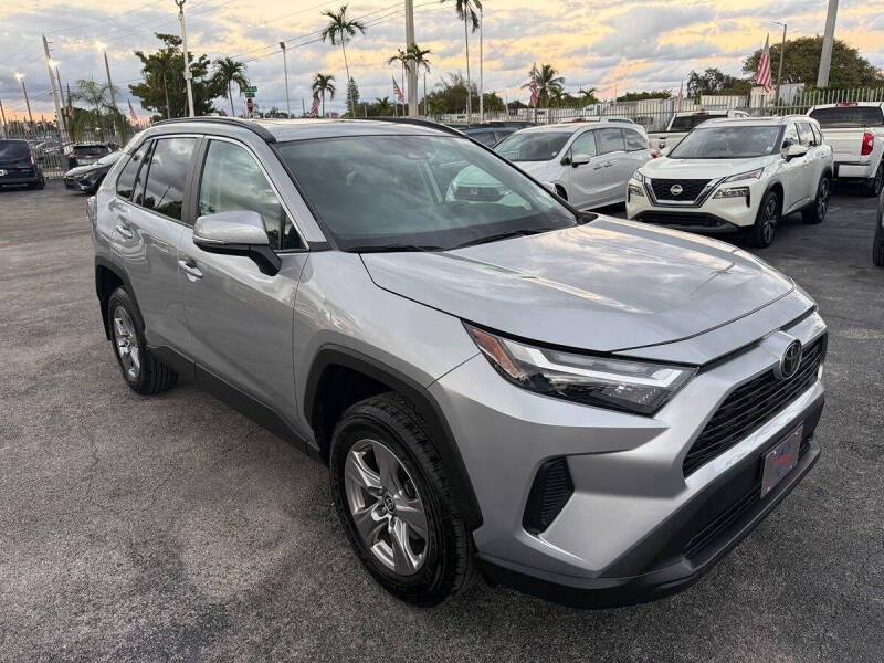 2022 Toyota RAV4 XLE