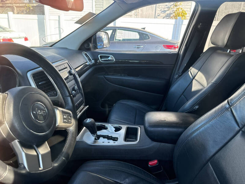 Image 5 of 2013 Jeep Grand Cherokee Laredo