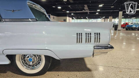 1960 Ford Thunderbird