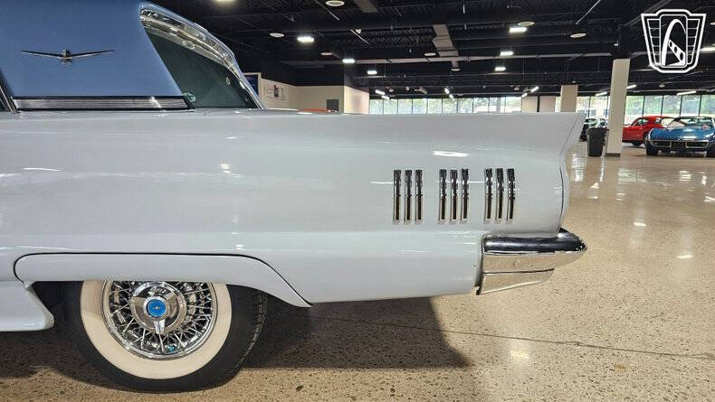 1960 Ford Thunderbird