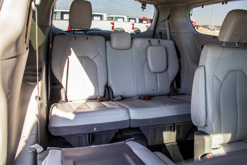 2021 Chrysler Pacifica Touring L