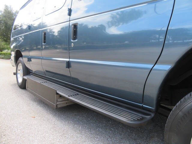 2013 Ford E-Series E-150 XLT