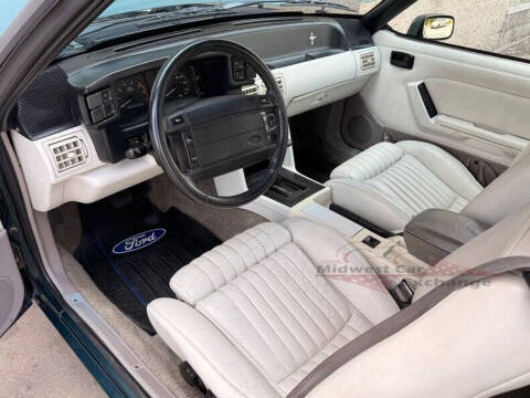 1990 Ford Mustang