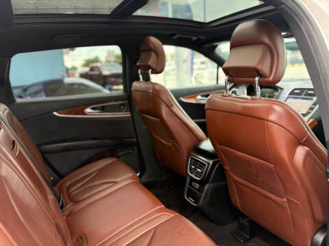 2019 Lincoln Nautilus Reserve