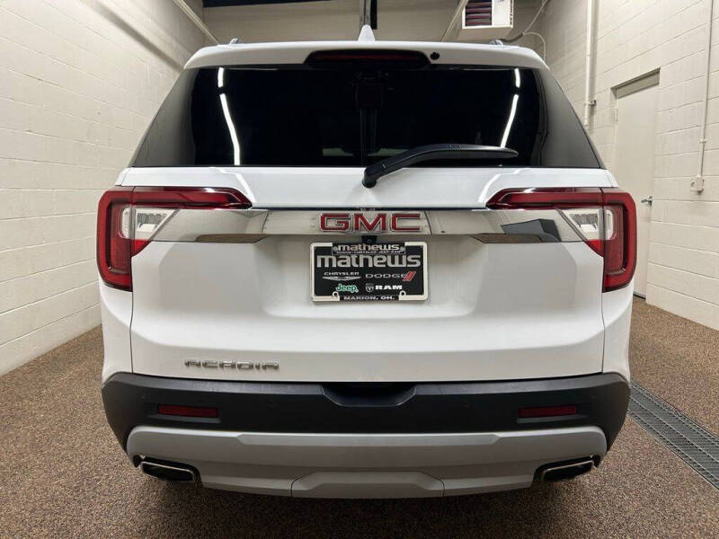 2022 GMC Acadia SLE