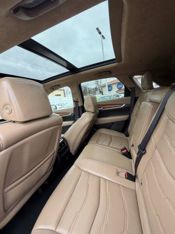 2017 Cadillac XT5 Platinum