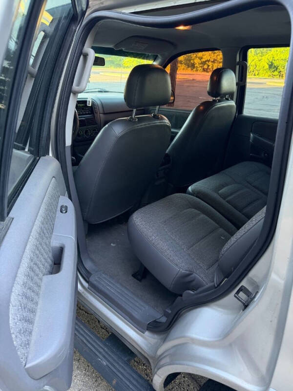 2002 Ford Explorer XLS