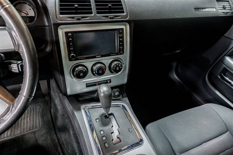 2010 Dodge Challenger SE