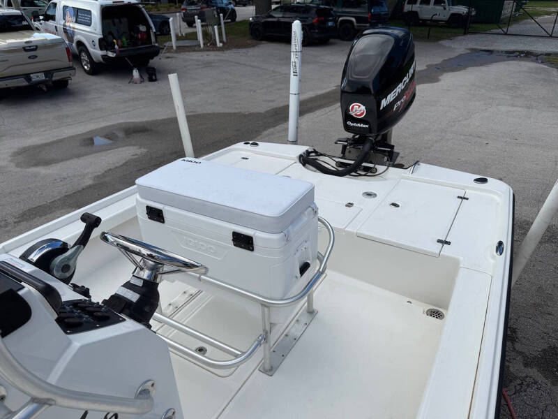 2015 Mako 21 LTS