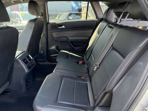 2021 Volkswagen Atlas Cross Sport V6 SE R-Line