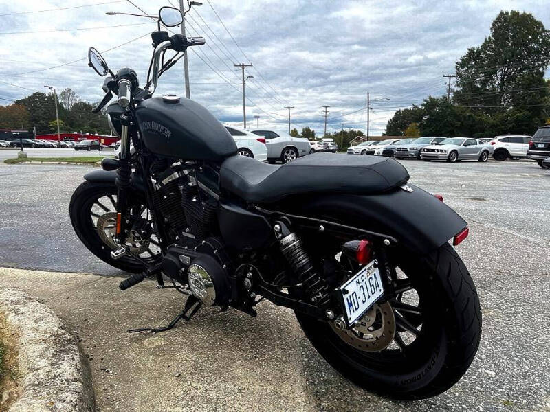 2015 Harley-Davidson XL883N