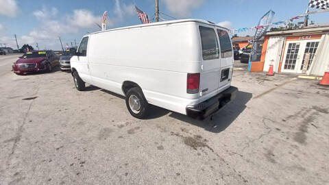 2005 Ford E-Series E-250