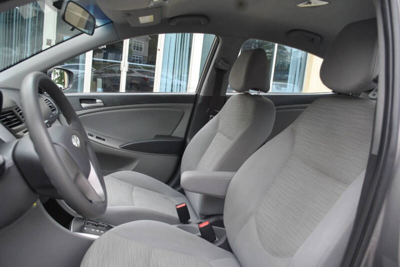 2017 Hyundai Accent SE