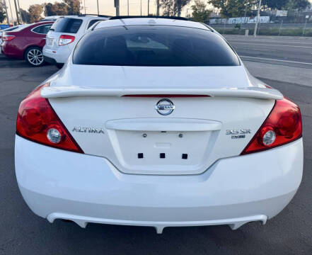 2011 Nissan Altima 3.5 SR