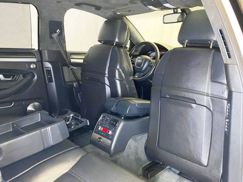 2008 Audi S8 quattro