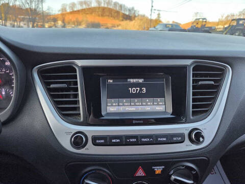 2020 Hyundai Accent SE