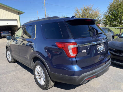 2016 Ford Explorer