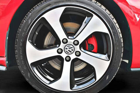 2017 Volkswagen Golf GTI S