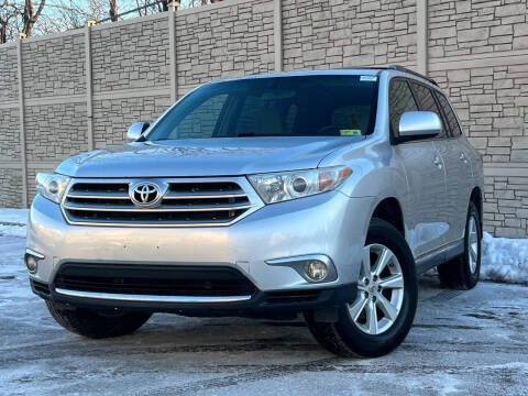 2011 Toyota Highlander for sale at Ali Z Motors LLC in Paterson NJ