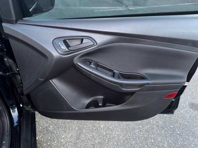 2017 Ford Focus S