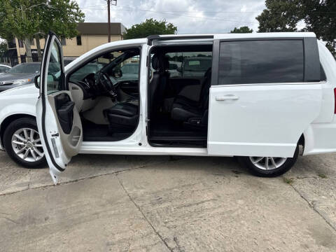 2020 Dodge Grand Caravan SXT