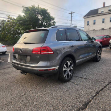 2017 Volkswagen Touareg V6 Wolfsburg