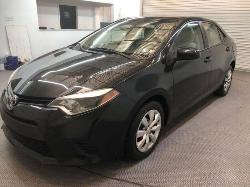 2014 Toyota Corolla LE's photo