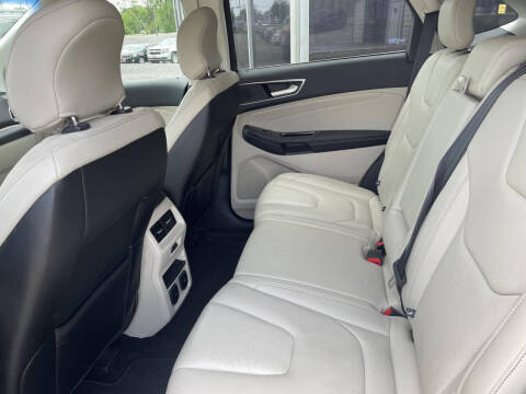 2016 Ford Edge Titanium