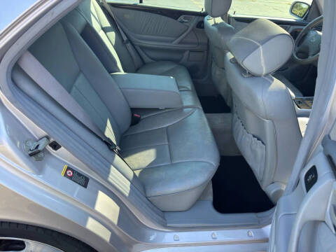 2002 Mercedes-Benz E-Class E 320