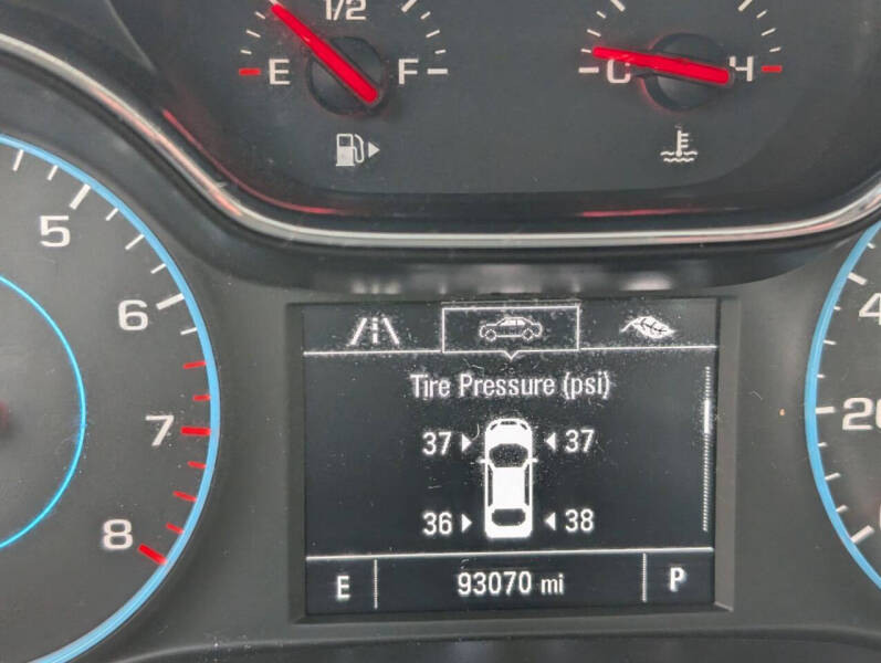 2018 Chevrolet Cruze LS Auto