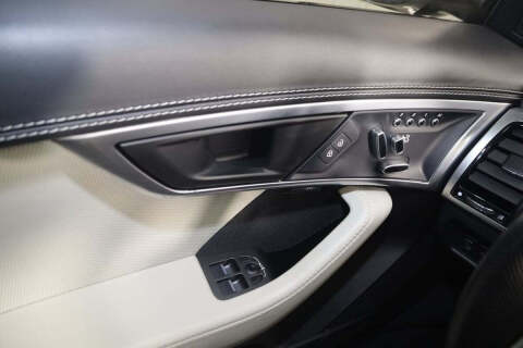 2021 Jaguar F-TYPE R