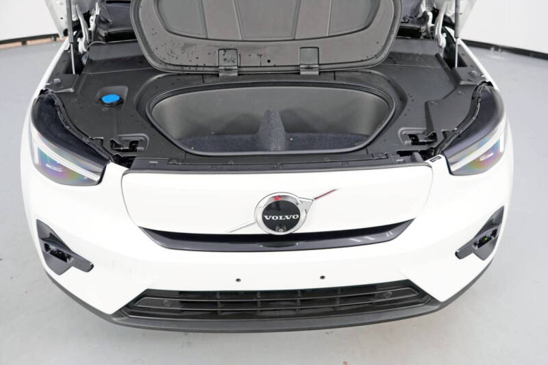 2024 Volvo XC40 Recharge Twin Plus