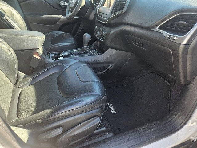 2019 Jeep Cherokee